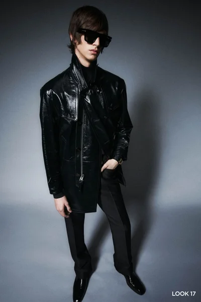 Look 17